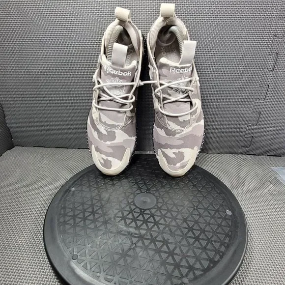 Womens Sz 9 Camo Sand Cliff Stone Reebok Furylite GM Athletic Shoes - Picture 6 of 8